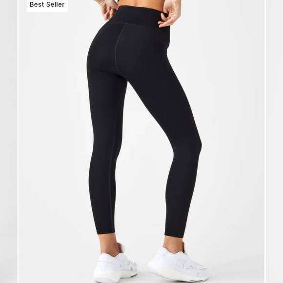 SPANXshape Booty Boost 7/8 leggings - Picture 3 of 6